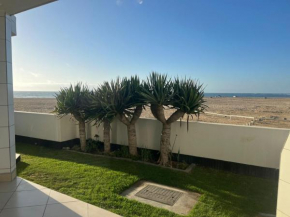 WSC-Nest on the beach